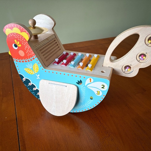 Manhattan Toy Company Musical Chicken - Picture 1 of 2
